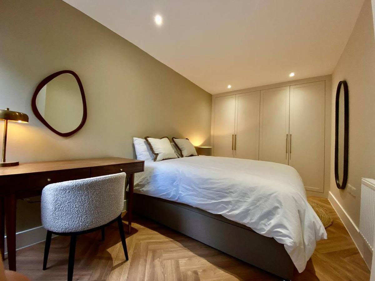 Queen Annes Court Luxury Apartment On High Street วินด์เซอร์ ภายนอก รูปภาพ