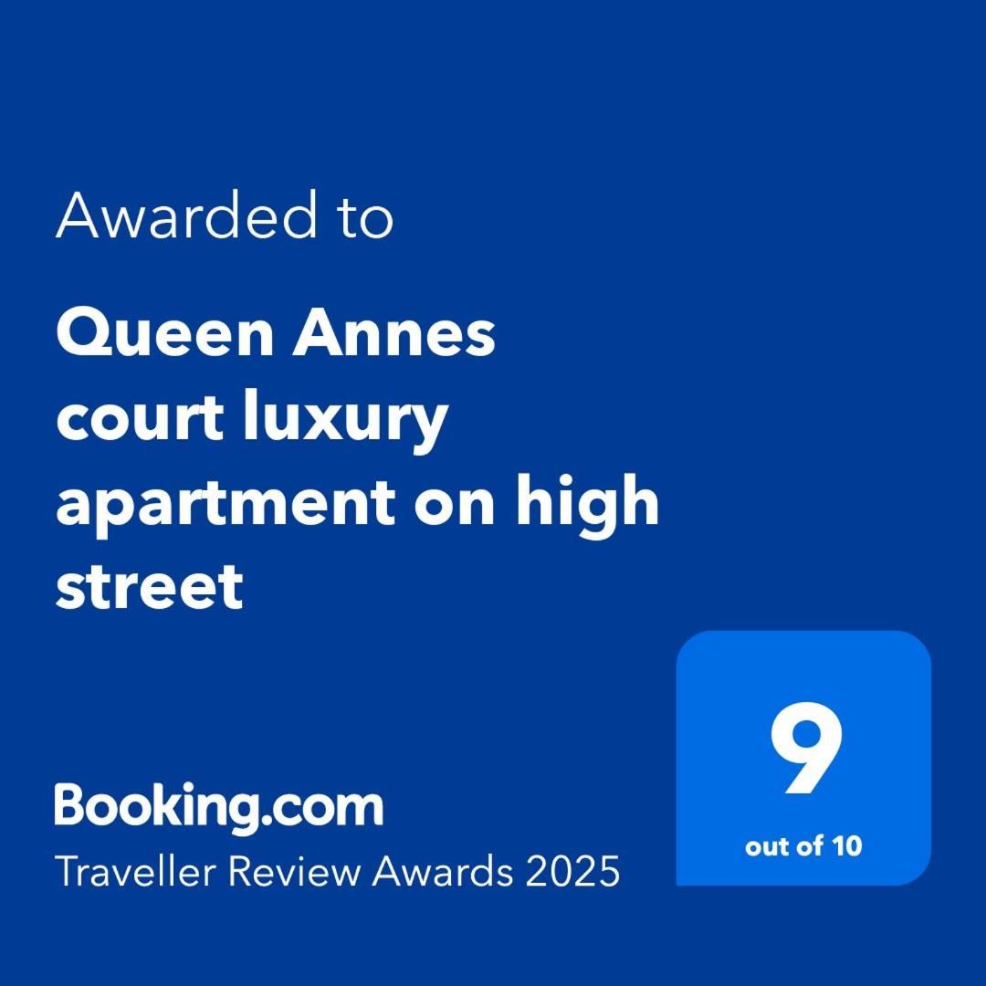 Queen Annes Court Luxury Apartment On High Street วินด์เซอร์ ภายนอก รูปภาพ